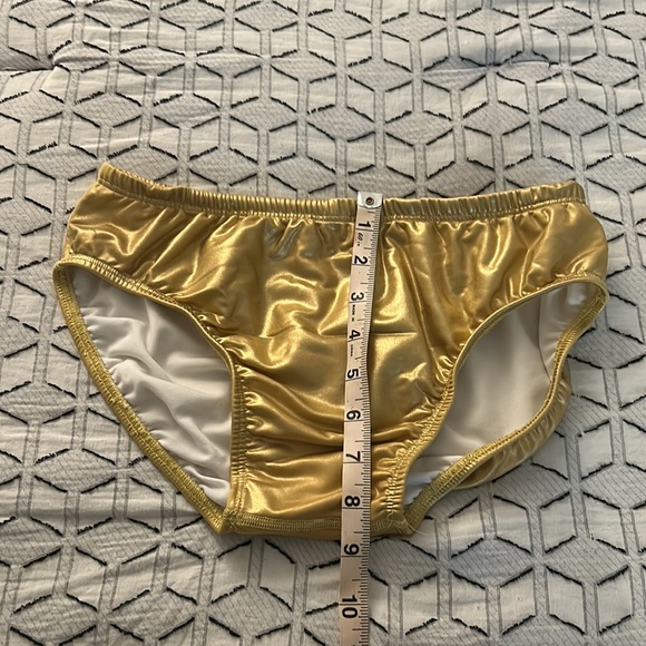 Chubbies - Picture 2 of 5